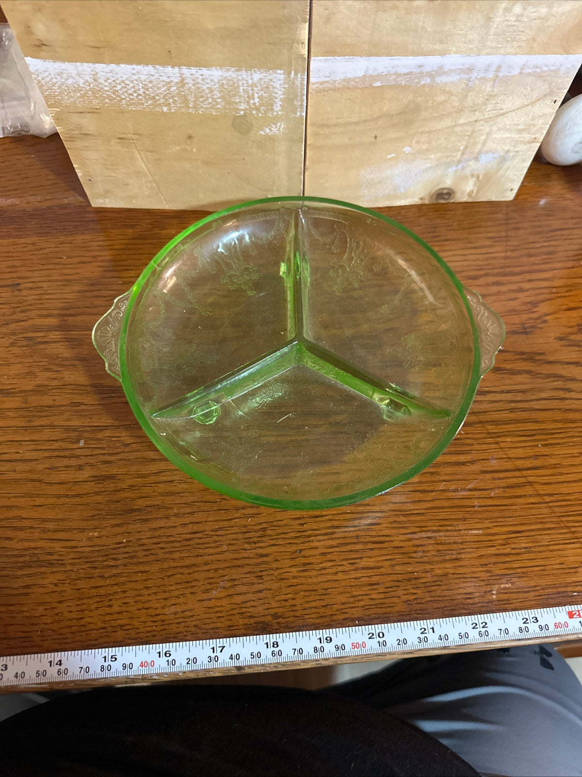 Divided Uranium dish