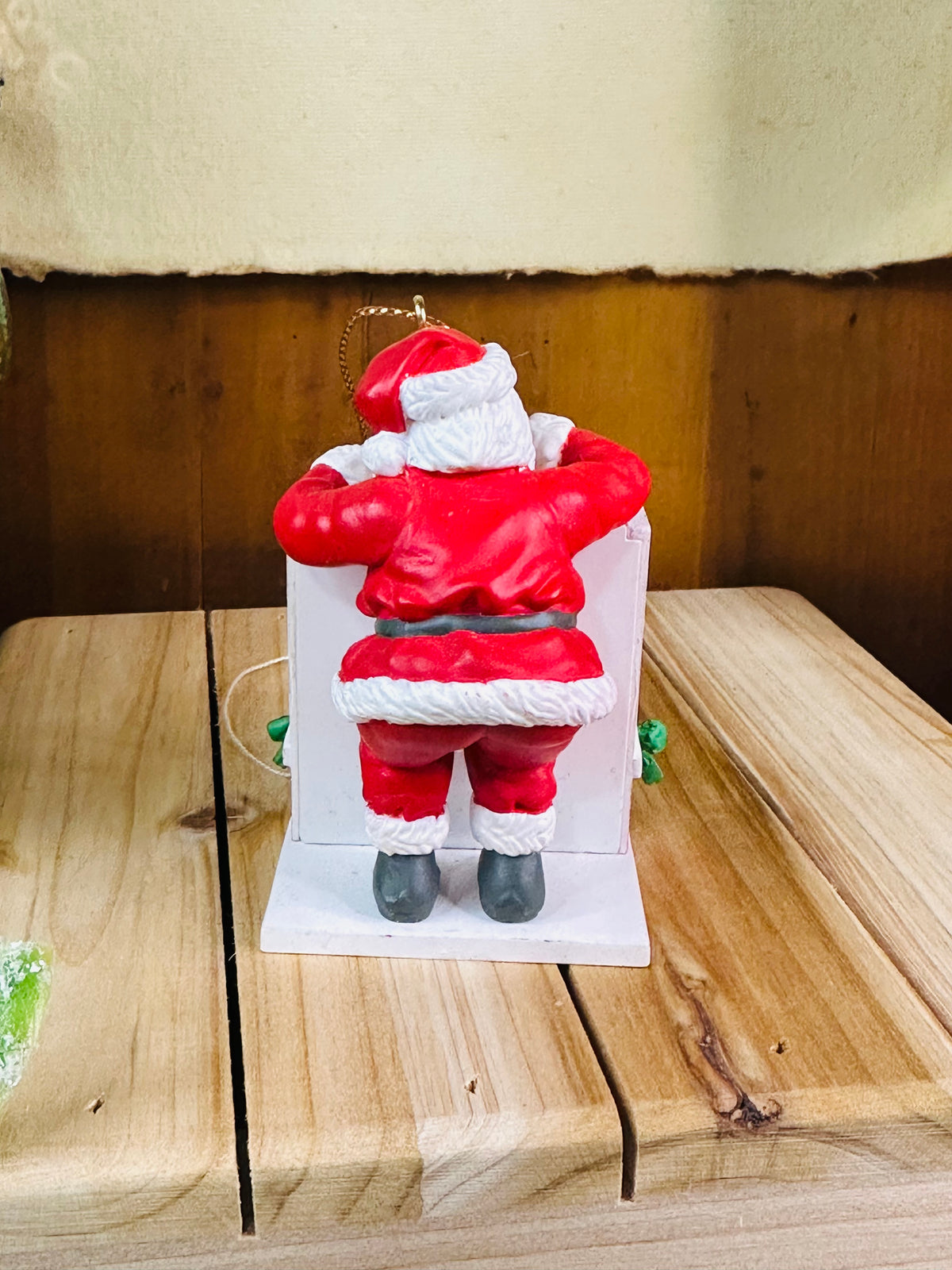 Santa puppeteer ornament C4
