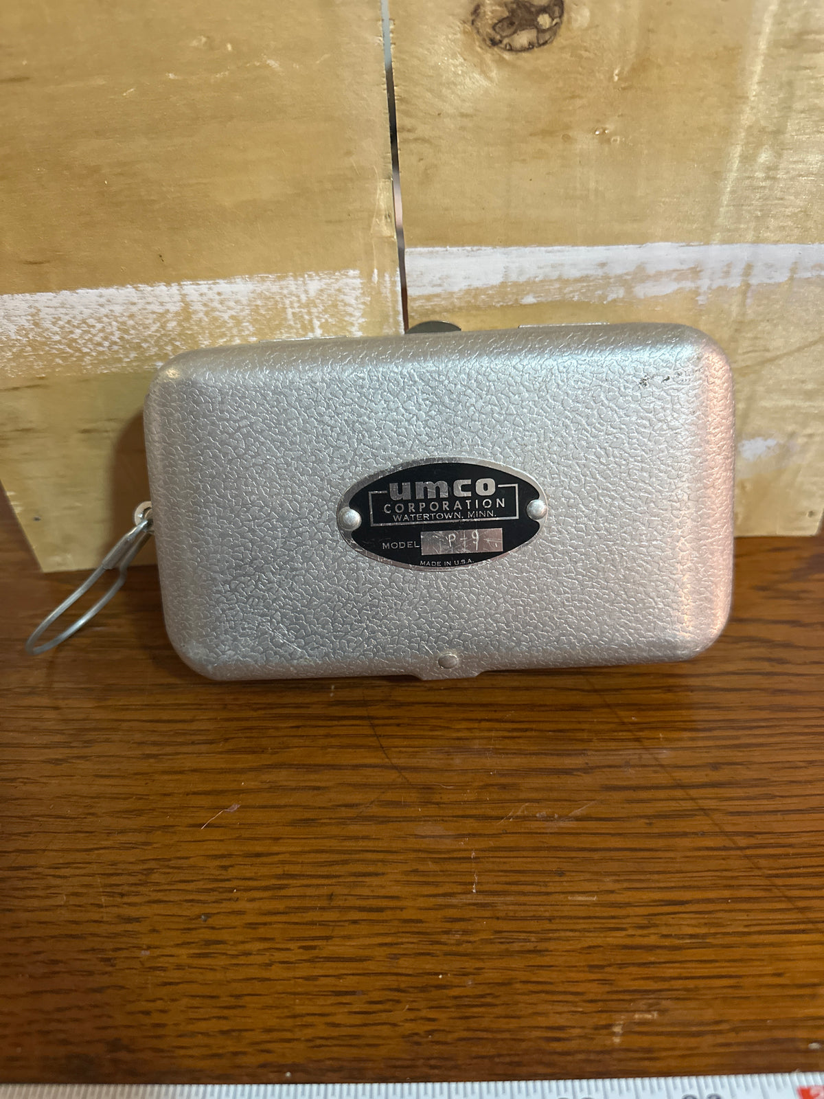 Fly fishing tackle box