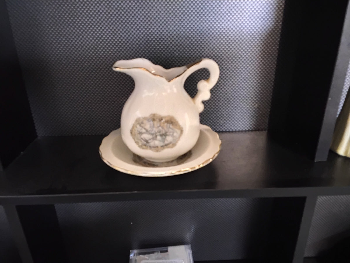 Vintage Stone Mountain, George Confederate Memorial Souvenir Creamer