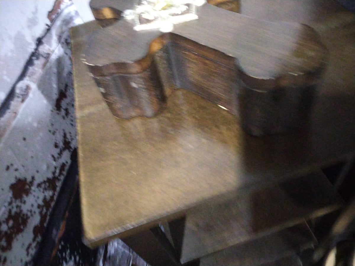 Cross Box