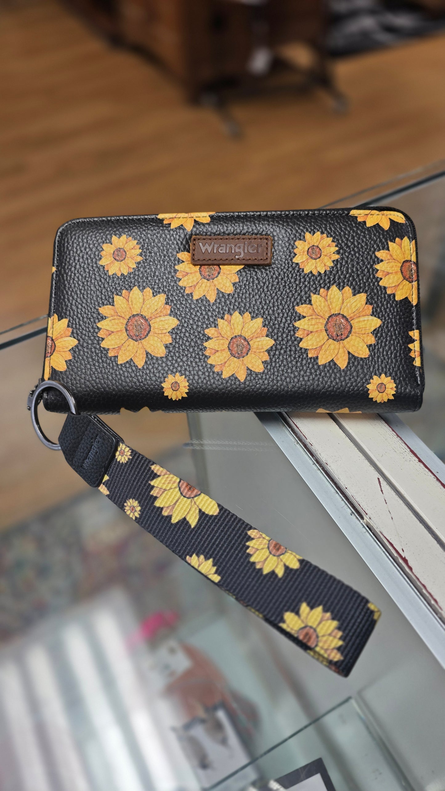 Wrangler Sunflower Print Full Size Wallet