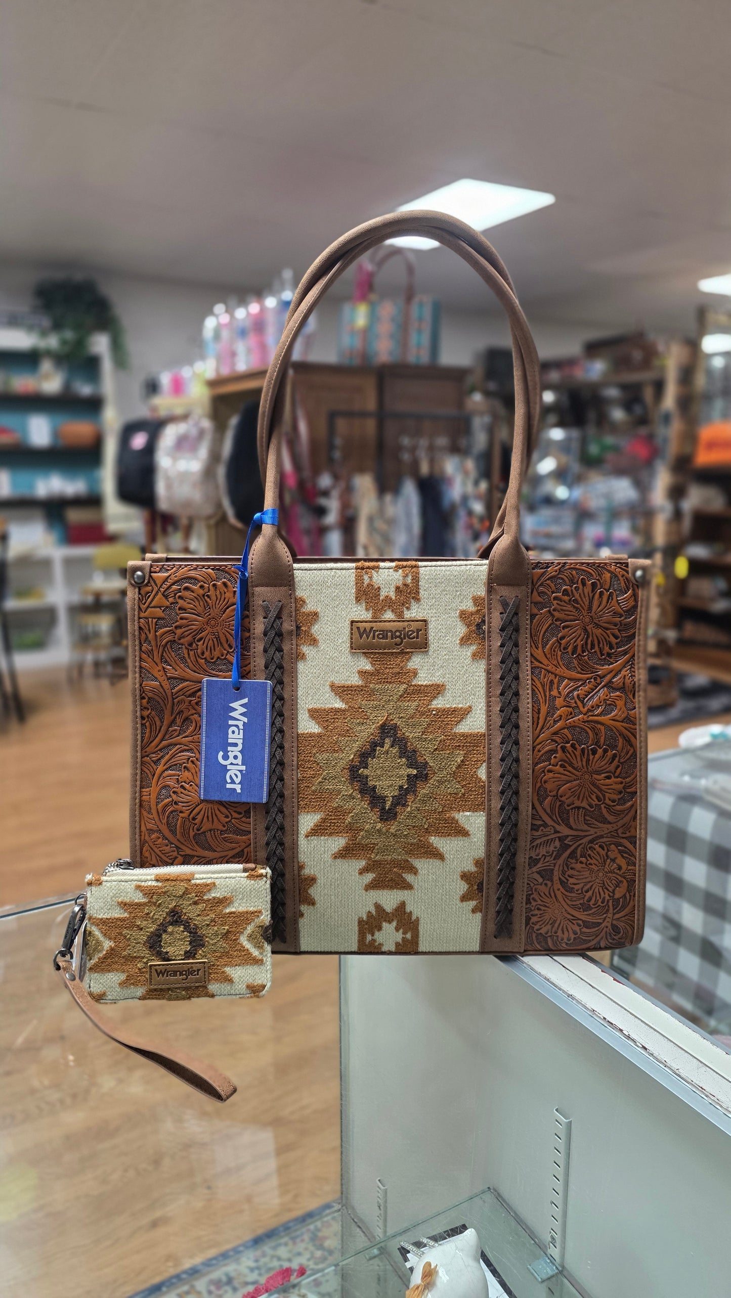 Wrangler Vintage Tooled Aztec Pattern Print Concealed Carry Large Tote