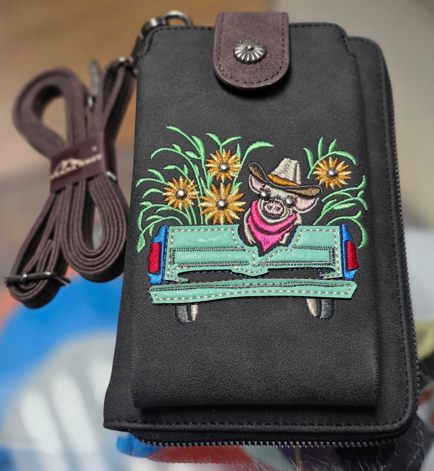 Montana West Crossbody Phone Purse * Farm Pig *