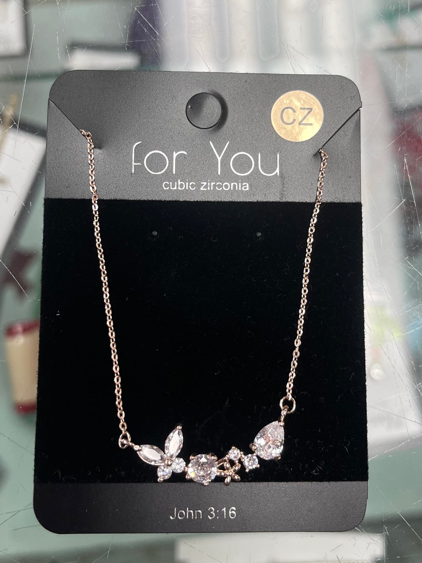 Glitz & Glam Necklace