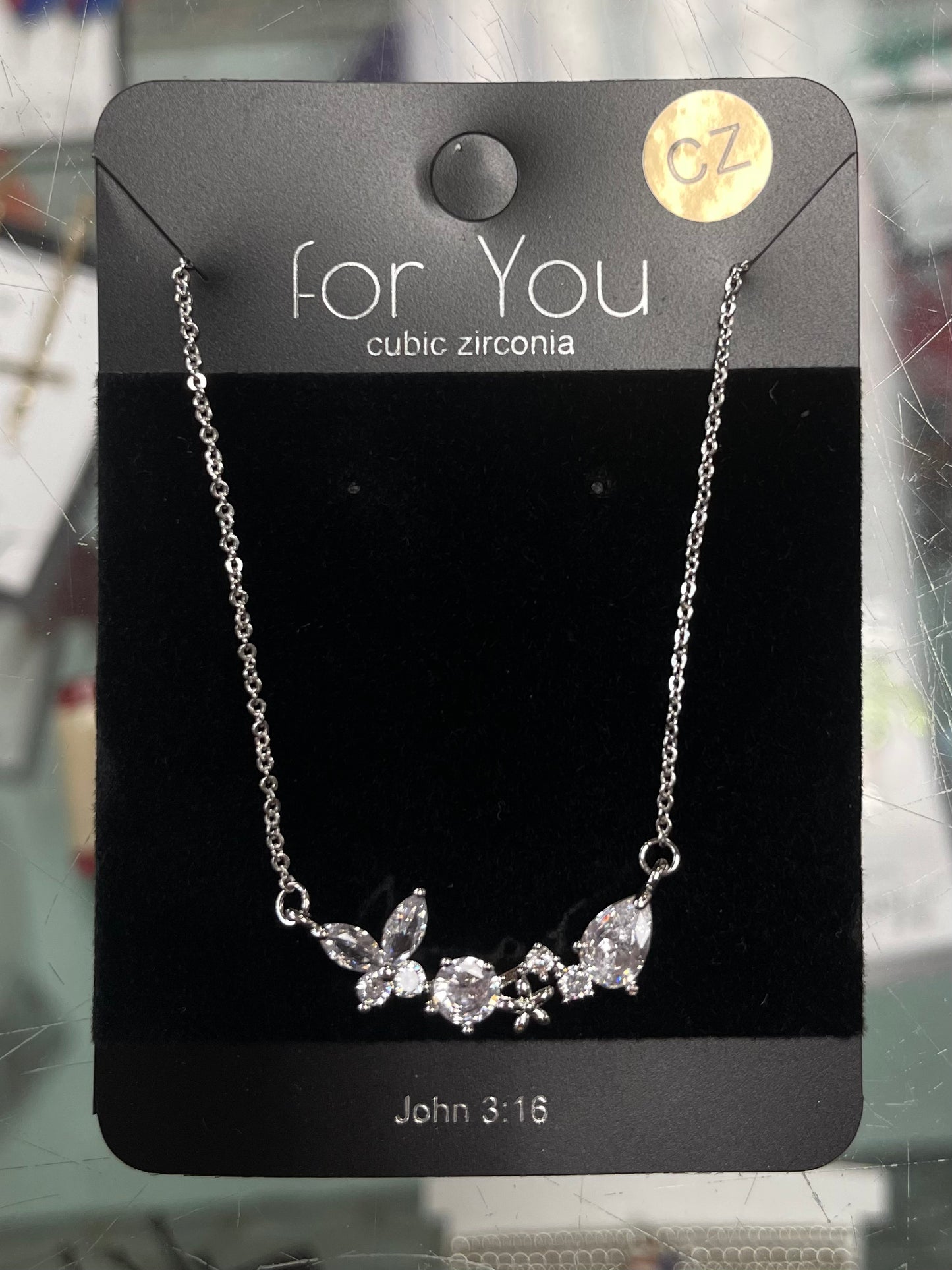 Glitz & Glam Necklace