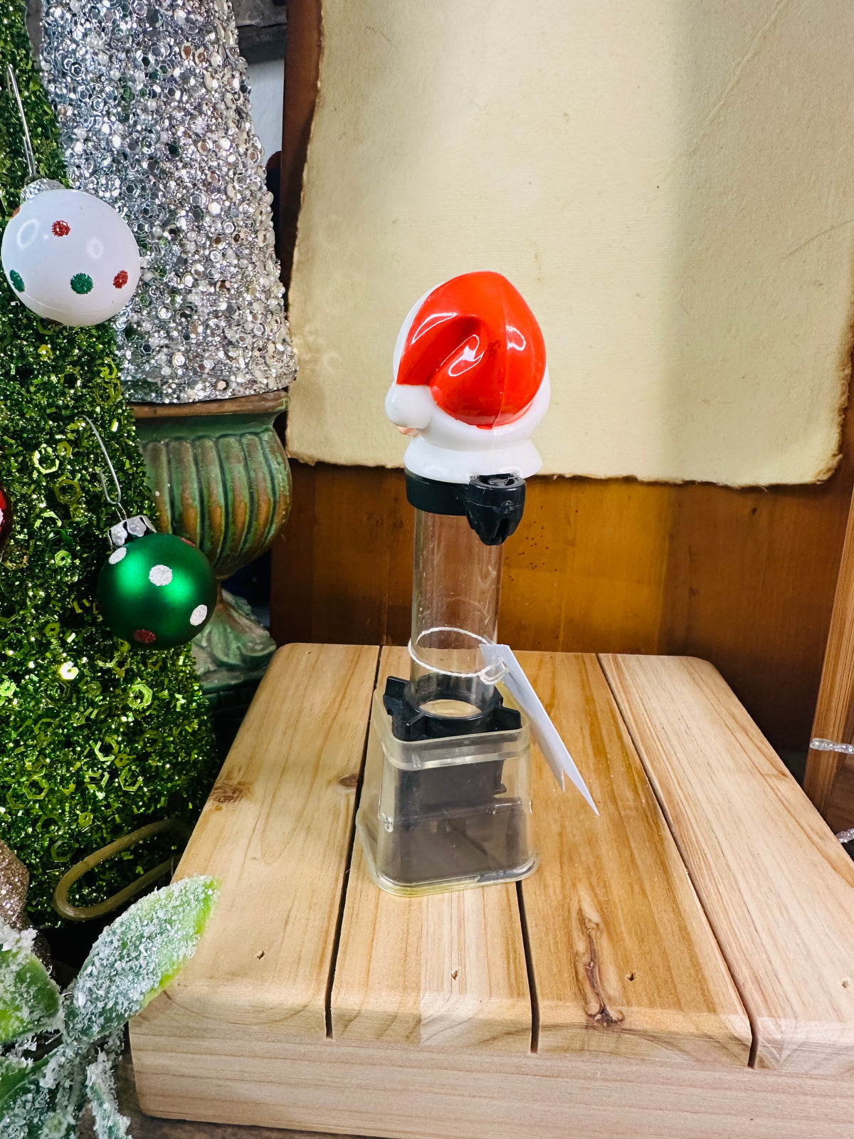 Santa gum ball dispenser C19