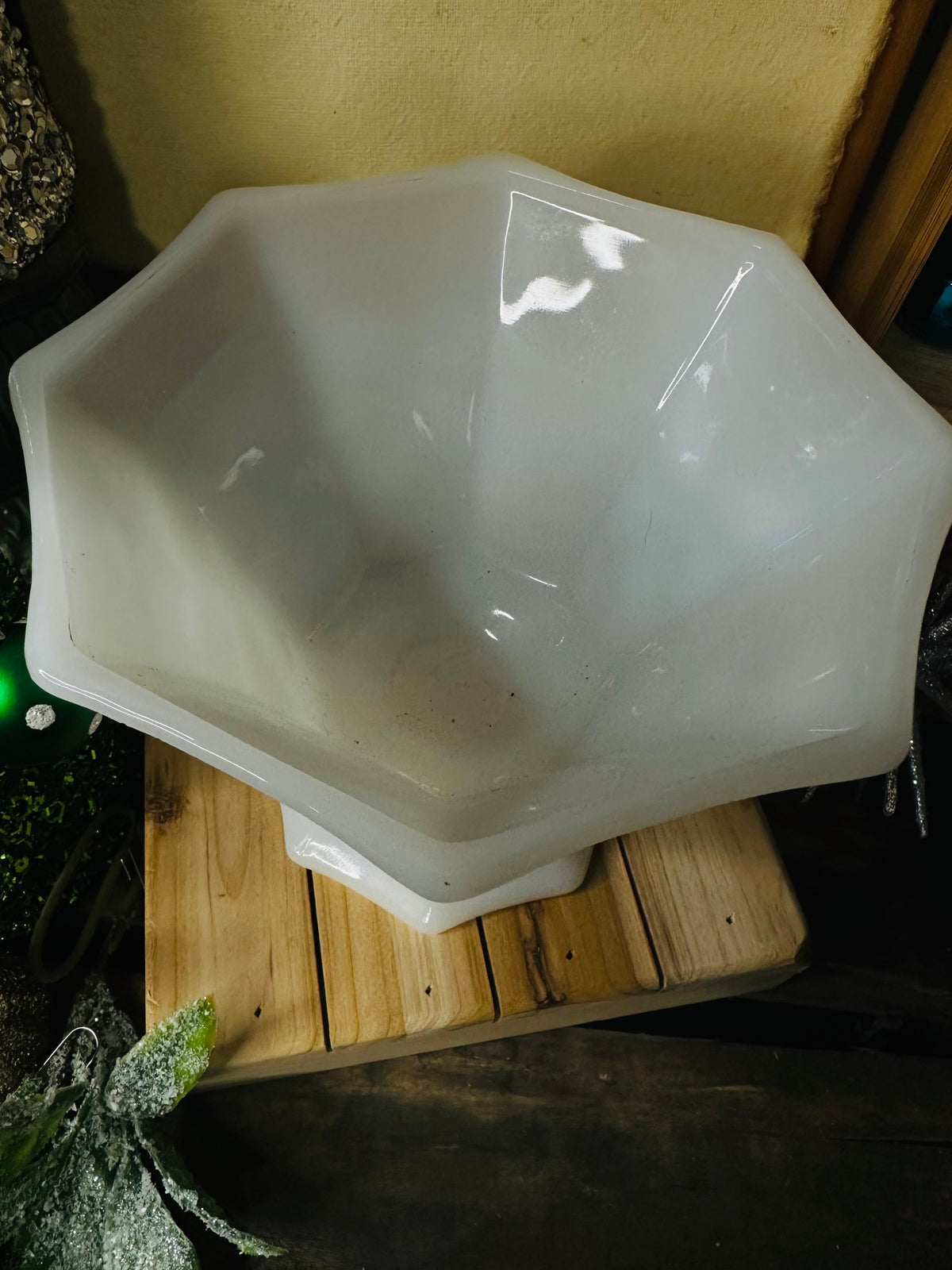 Anchor Hocking Milk Glass candy dish C20