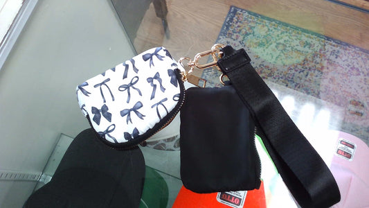 Women's Wristlet Wallet