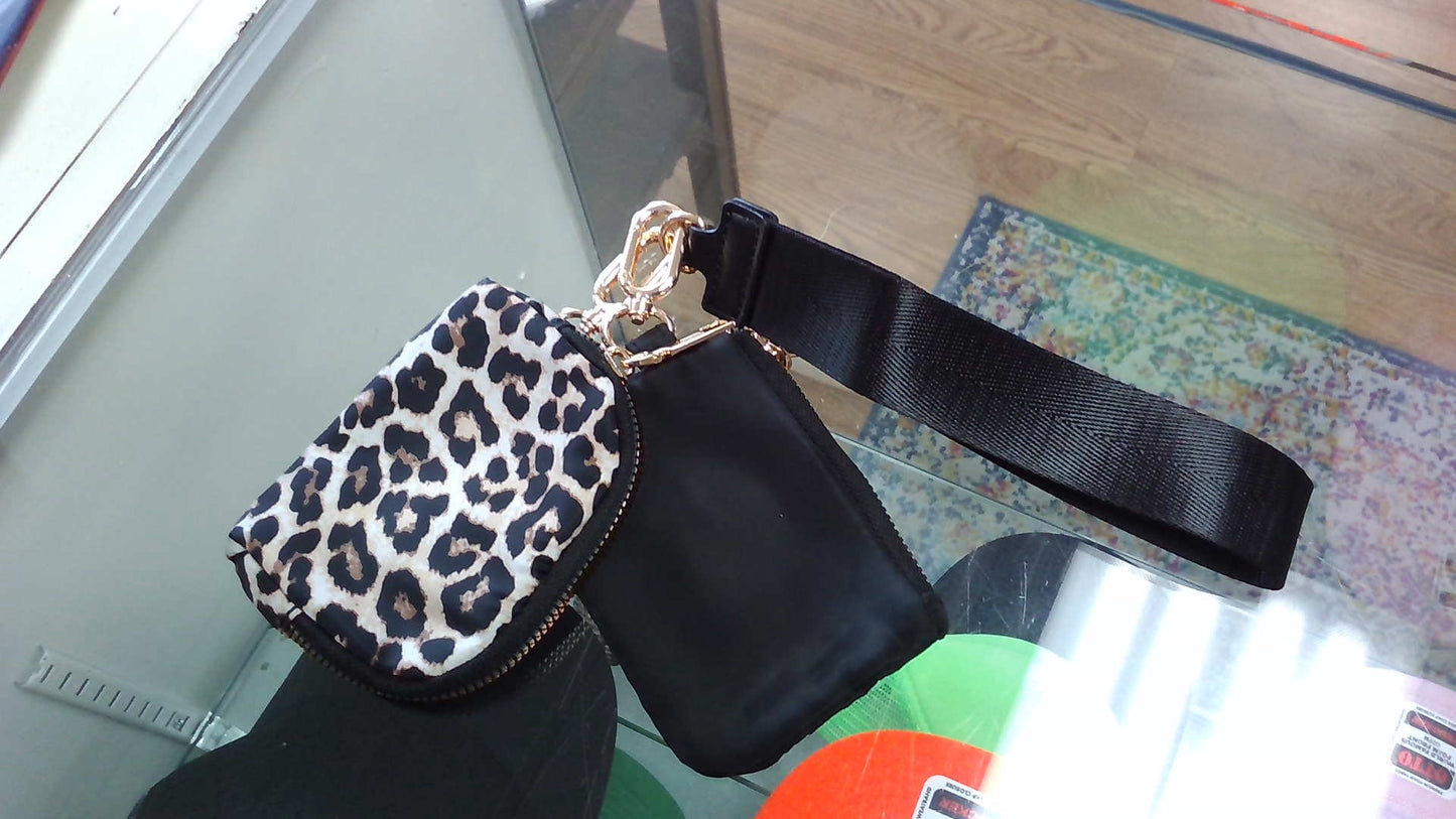 Women's Wristlet Wallet
