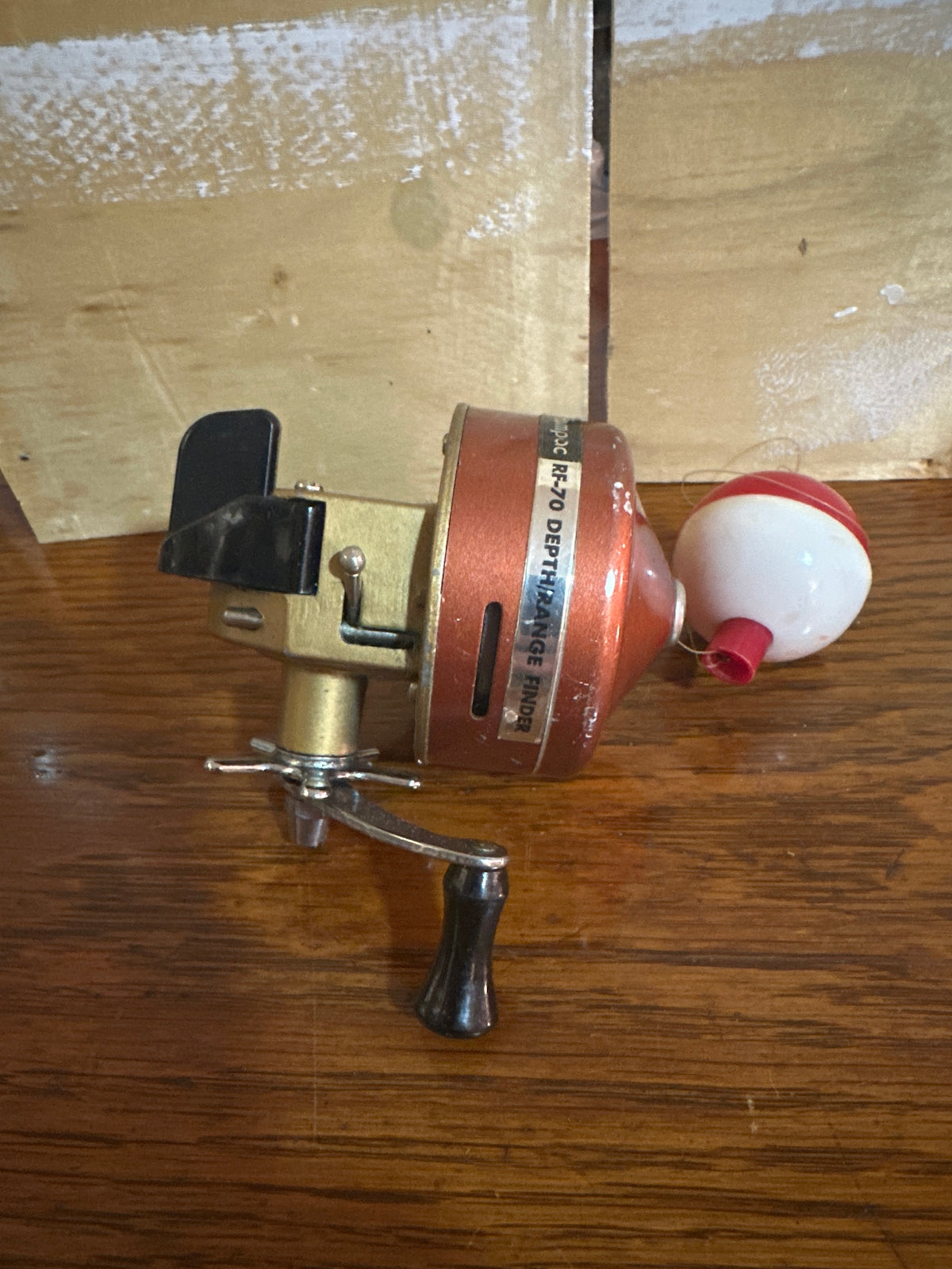 VTG. Fishing reel (works)