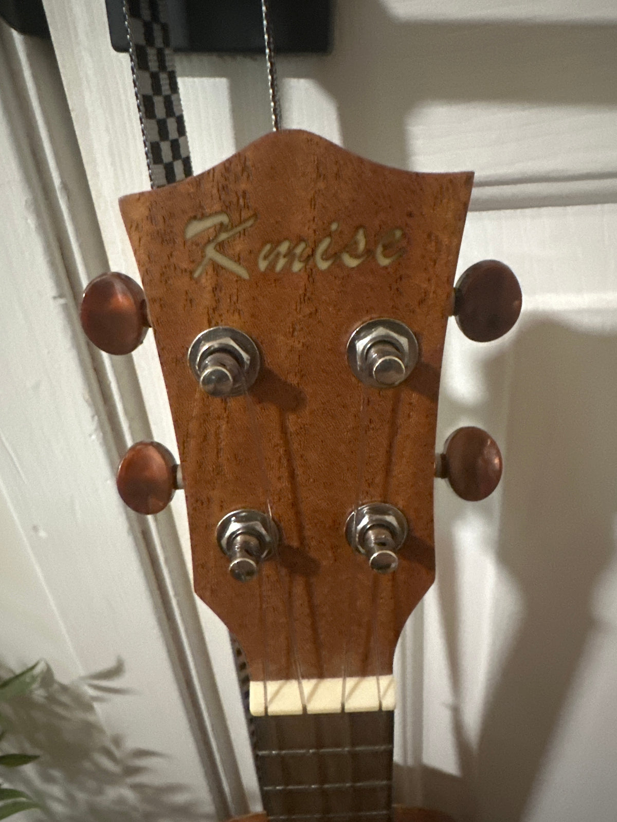 Kmise Ukulele 23” in case.